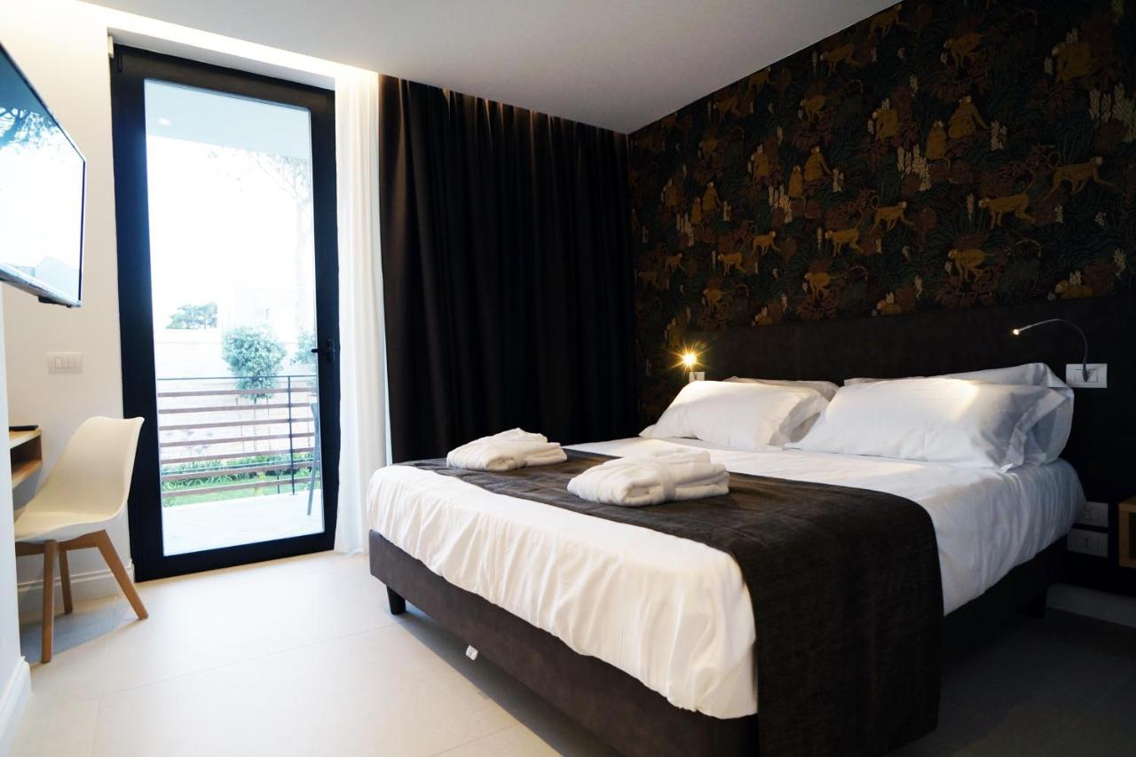 Double or Twin Room with Balcony
